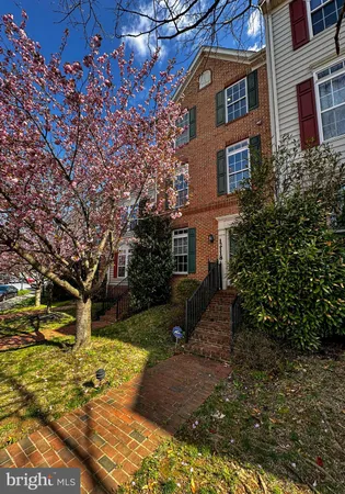 $450,000 | 12118 Pond Pine Drive, Clarksburg, MD 20871