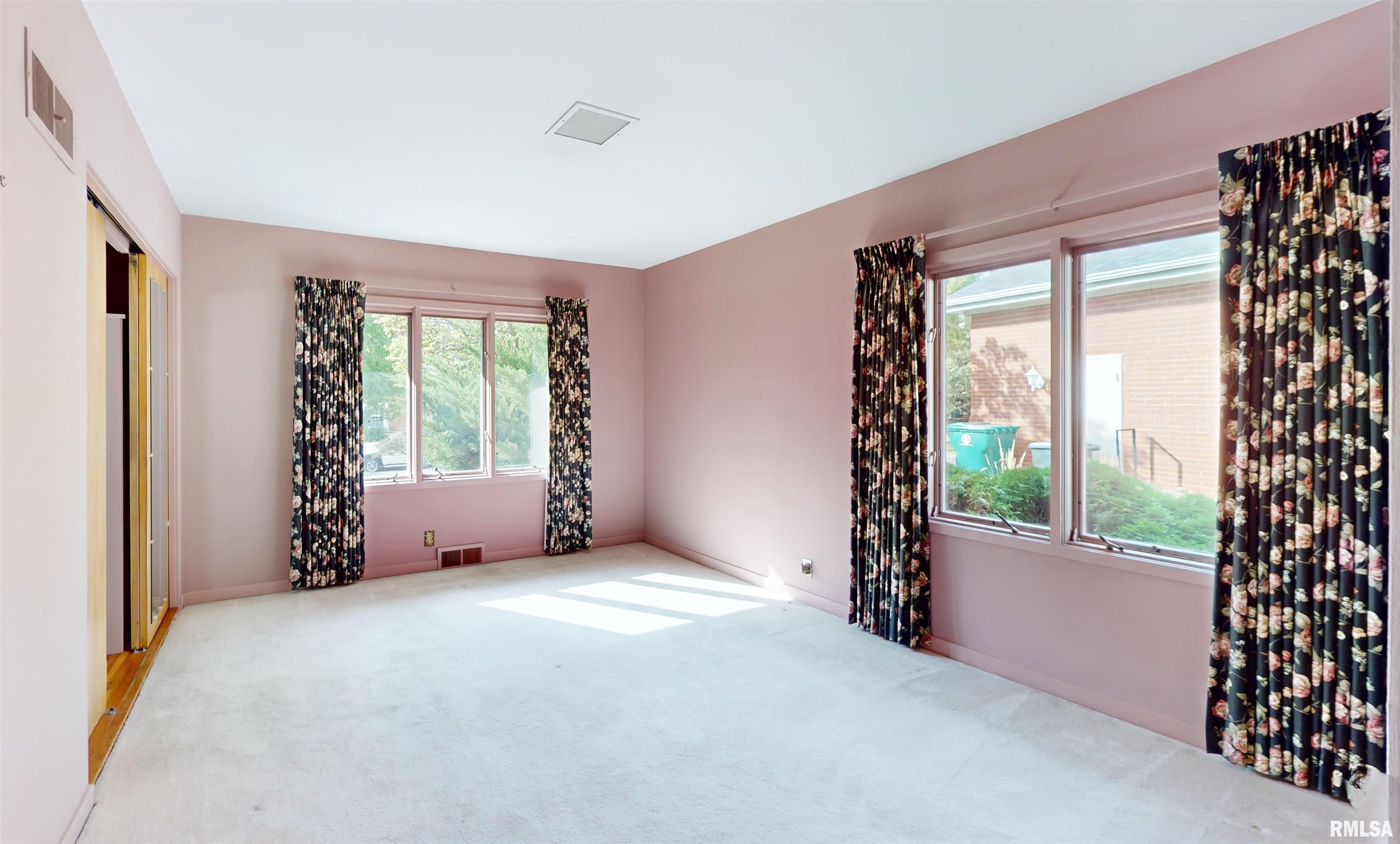 175 Woodlawn Road Quincy, IL 62301 - Photo 12 of 31 Gallery Image 12
