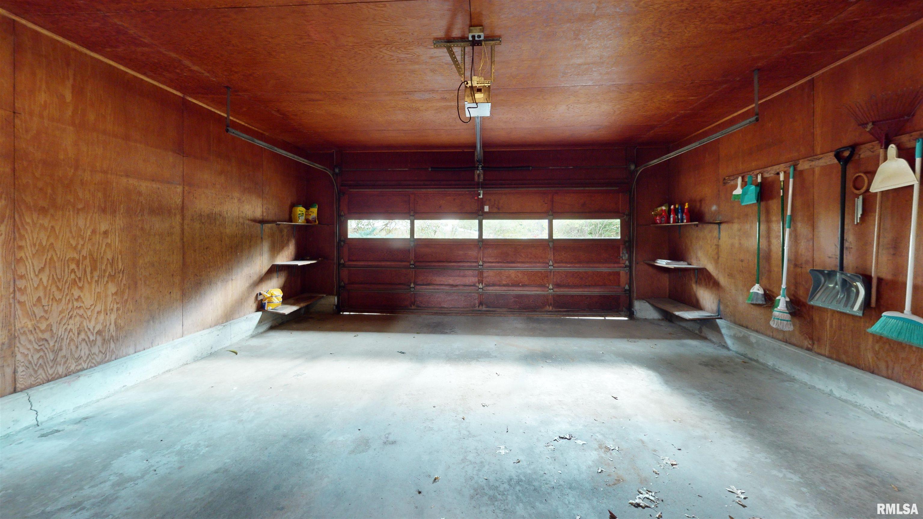 175 Woodlawn Road Quincy, IL 62301 - Photo 23 of 31 Gallery Image 23