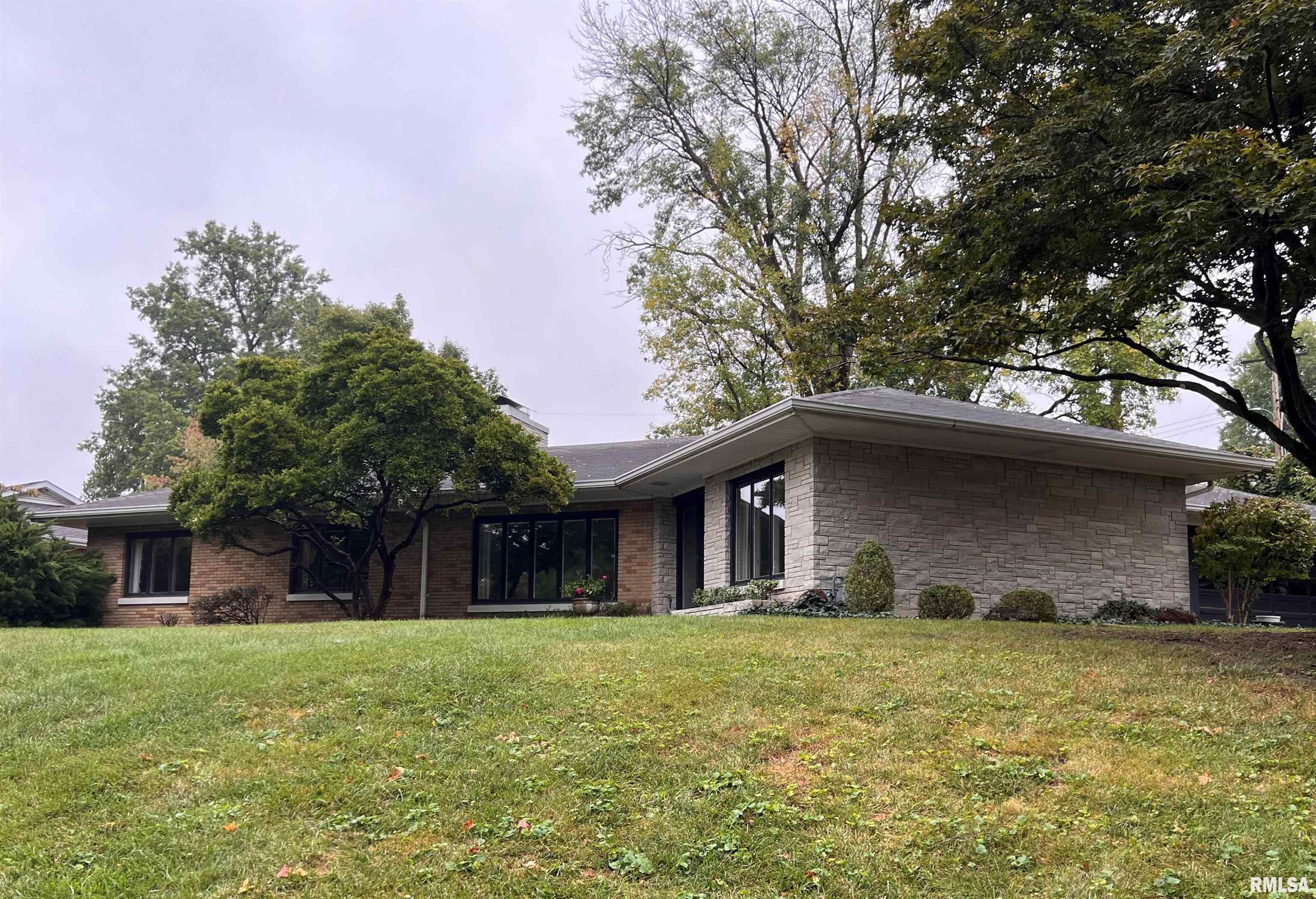 175 Woodlawn Road Quincy, IL 62301 - Photo 30 of 31 Gallery Image 30