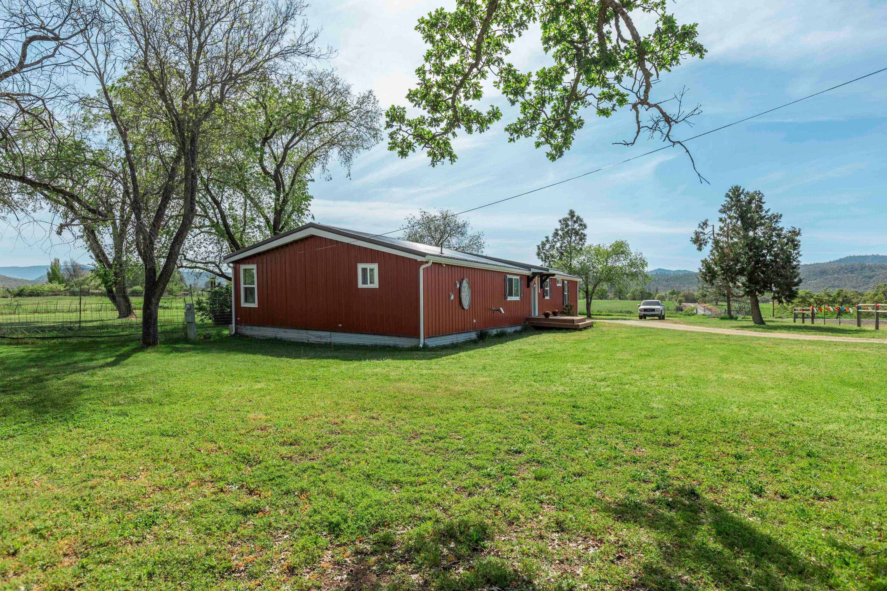 5225 Dodge Road White City, OR 97503 - Photo 43 of 49 Beautiful FLAT LAND