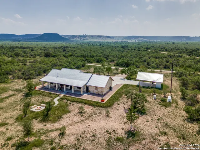 $1,330,000 | 932 Tea Cup Drive, Junction, TX 76849