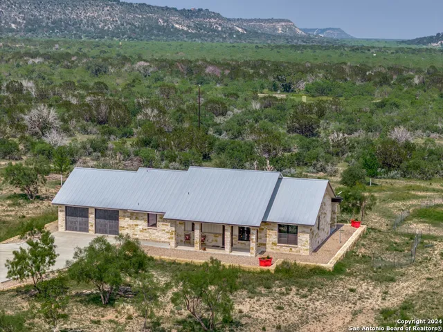 $1,330,000 | 932 Tea Cup Drive, Junction, TX 76849