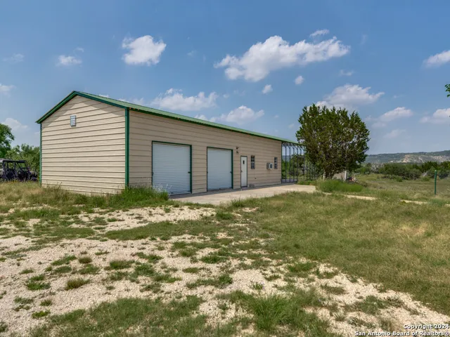 $1,330,000 | 932 Tea Cup Drive, Junction, TX 76849