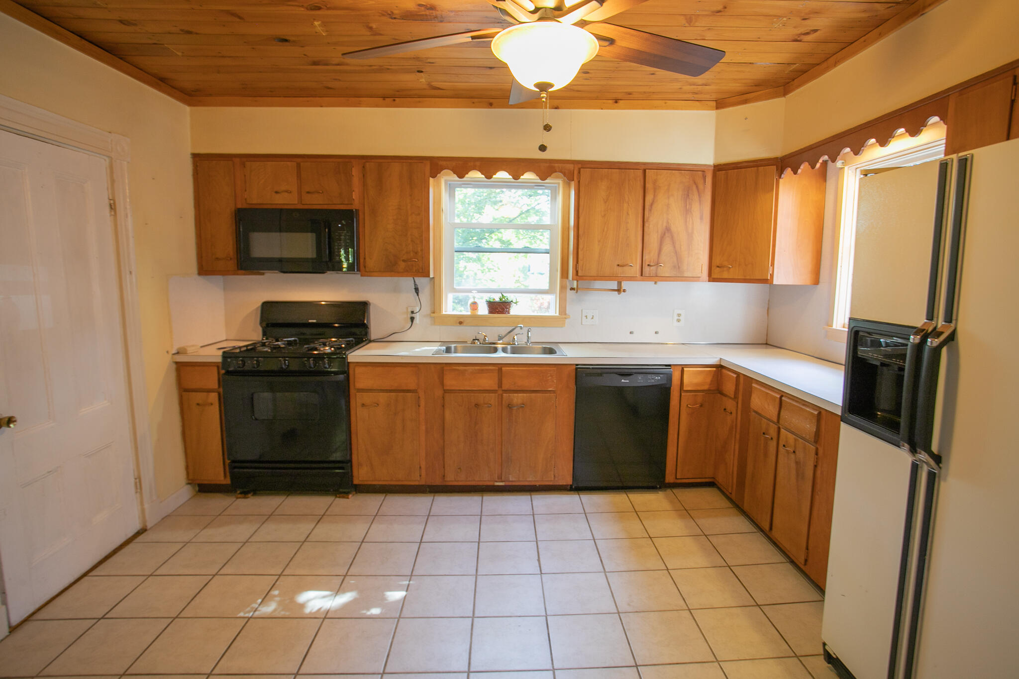 104 3rd Street Bangor, ME 04401 - Photo 15 of 48 IMG_0517