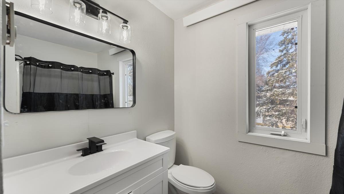 829 Pleasantview Drive Southeast Willmar, MN 56201 - Photo 13 of 28