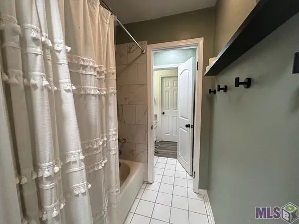 $1,475 | 929 Ridgepoint Court, Baton Rouge, LA 70810
