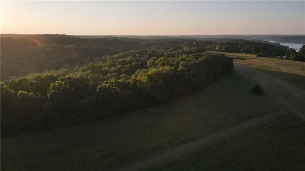 $399,000 | Brown Bend Road, Edwards, MO 65326