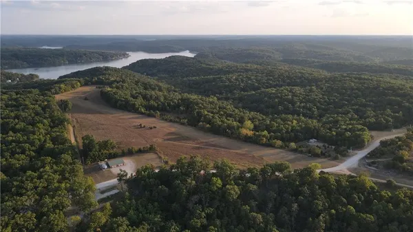 $399,000 | Brown Bend Road, Edwards, MO 65326