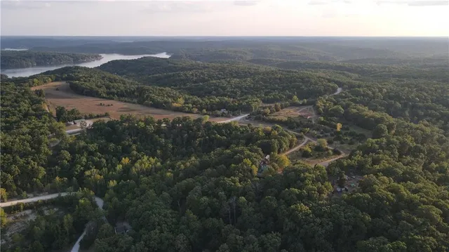 $399,000 | Brown Bend Road, Edwards, MO 65326