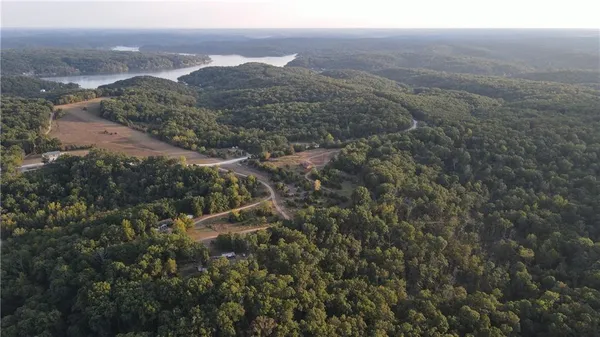 $399,000 | Brown Bend Road, Edwards, MO 65326