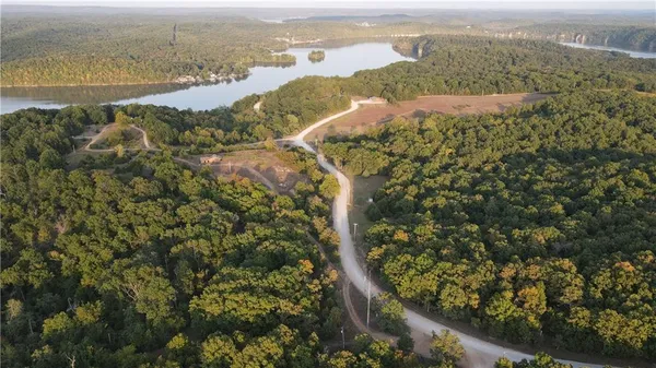 $399,000 | Brown Bend Road, Edwards, MO 65326