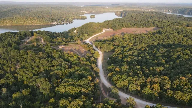 $399,000 | Brown Bend Road, Edwards, MO 65326