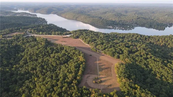 $399,000 | Brown Bend Road, Edwards, MO 65326