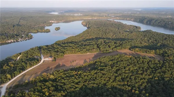 $399,000 | Brown Bend Road, Edwards, MO 65326