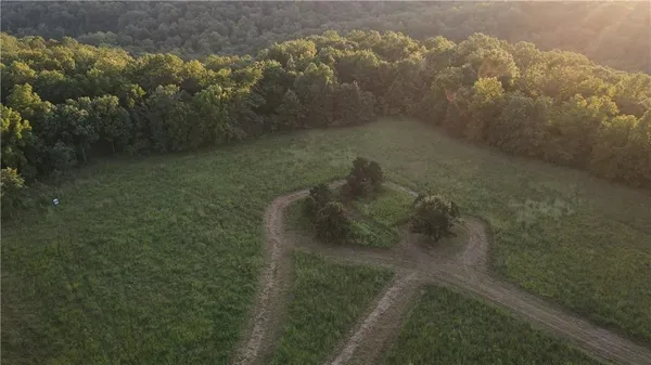 $399,000 | Brown Bend Road, Edwards, MO 65326