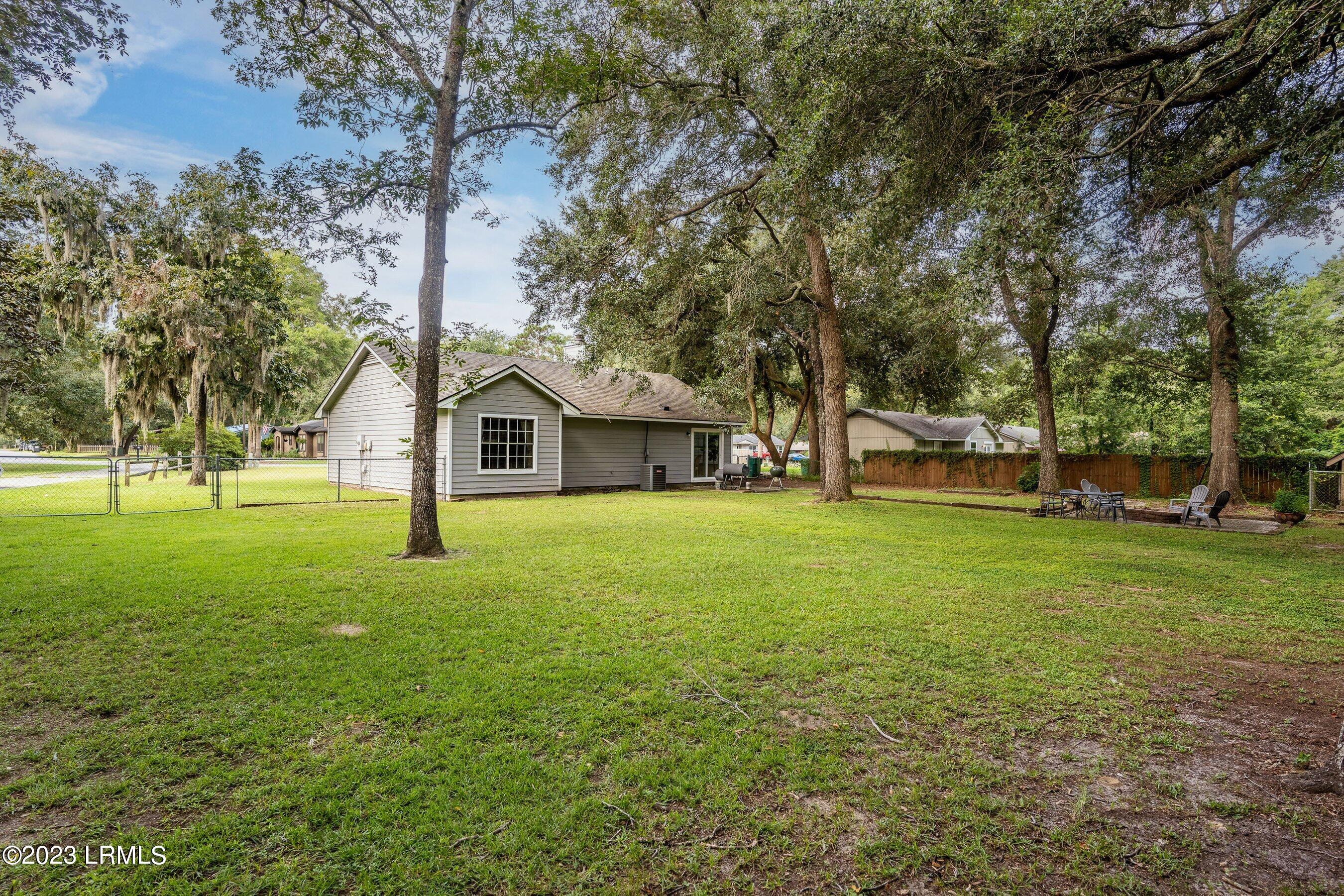 94 State Rd S-7-596 Beaufort, SC 29906 - Photo 26 of 30 DSC08693-HDR-1.jpg-SMALL