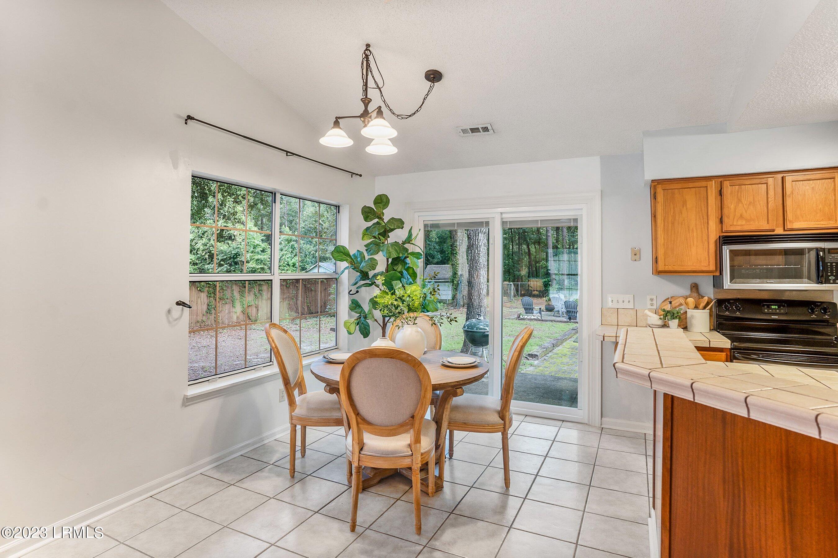 94 State Rd S-7-596 Beaufort, SC 29906 - Photo 9 of 30 DSC08612-35-1.jpg-SMALL