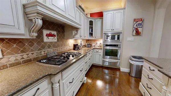 $499,000 | 2200 Herons Nest Drive, Granbury, TX 76048