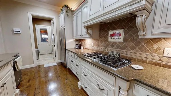 $499,000 | 2200 Herons Nest Drive, Granbury, TX 76048