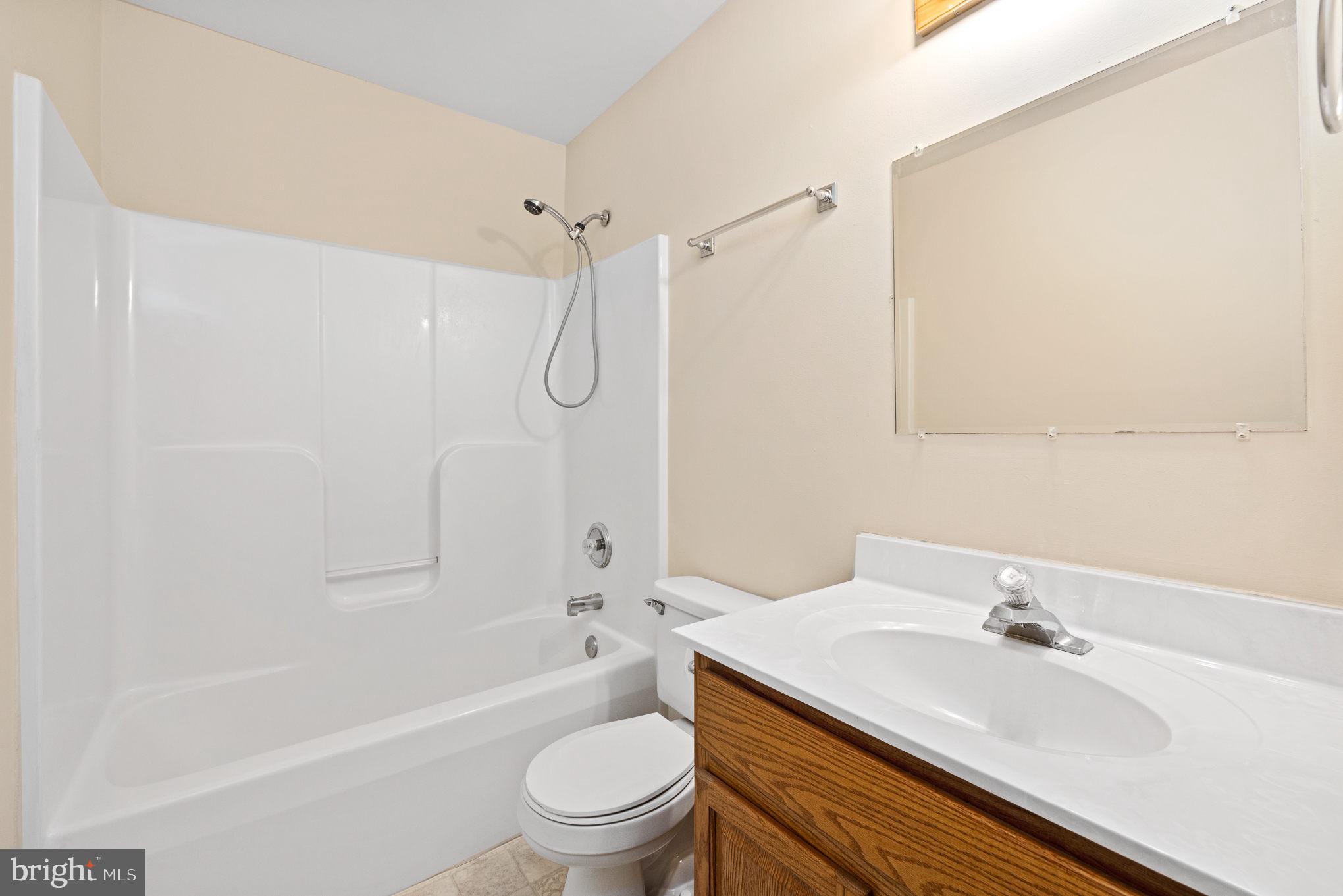 11020 Edenton Road Partlow, VA 22534 - Photo 15 of 33 Main level Bathroom