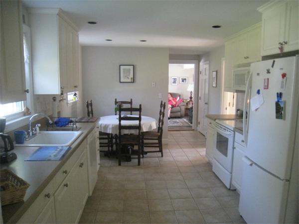 12 Brooks Road Sudbury, MA 01776 - Photo 6 of 25 Gallery Image 6