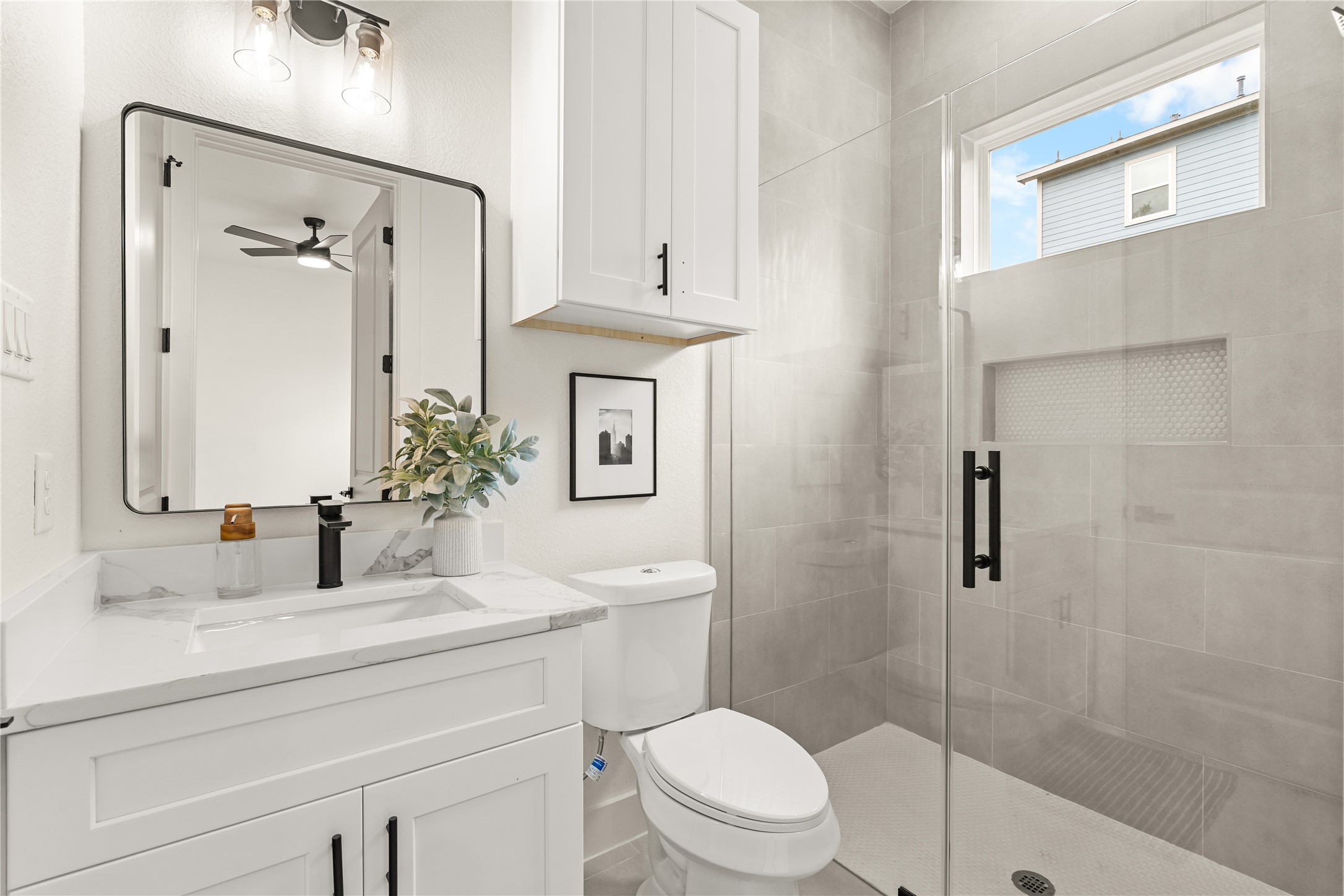 3539 Mainer Street, Unit B Houston, TX 77021 - Photo 10 of 29 Downstairs full bath — walk-in shower only, no tub/combo, designed for accessible living
