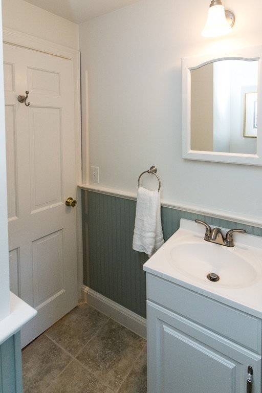 28 Old Coach Road Sudbury, MA 01776 - Photo 11 of 26 Gallery Image 11