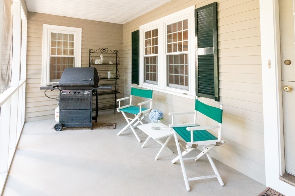 28 Old Coach Road Sudbury, MA 01776 - Photo 2 of 26 Gallery Image 2