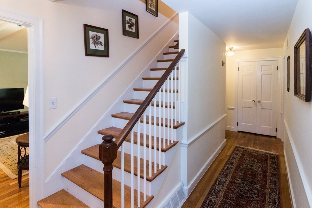 28 Old Coach Road Sudbury, MA 01776 - Photo 3 of 26 Gallery Image 3
