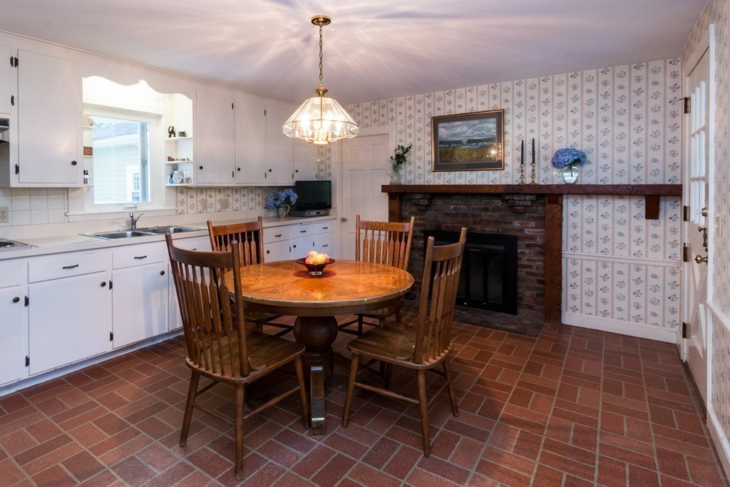 28 Old Coach Road Sudbury, MA 01776 - Photo 6 of 26 Gallery Image 6