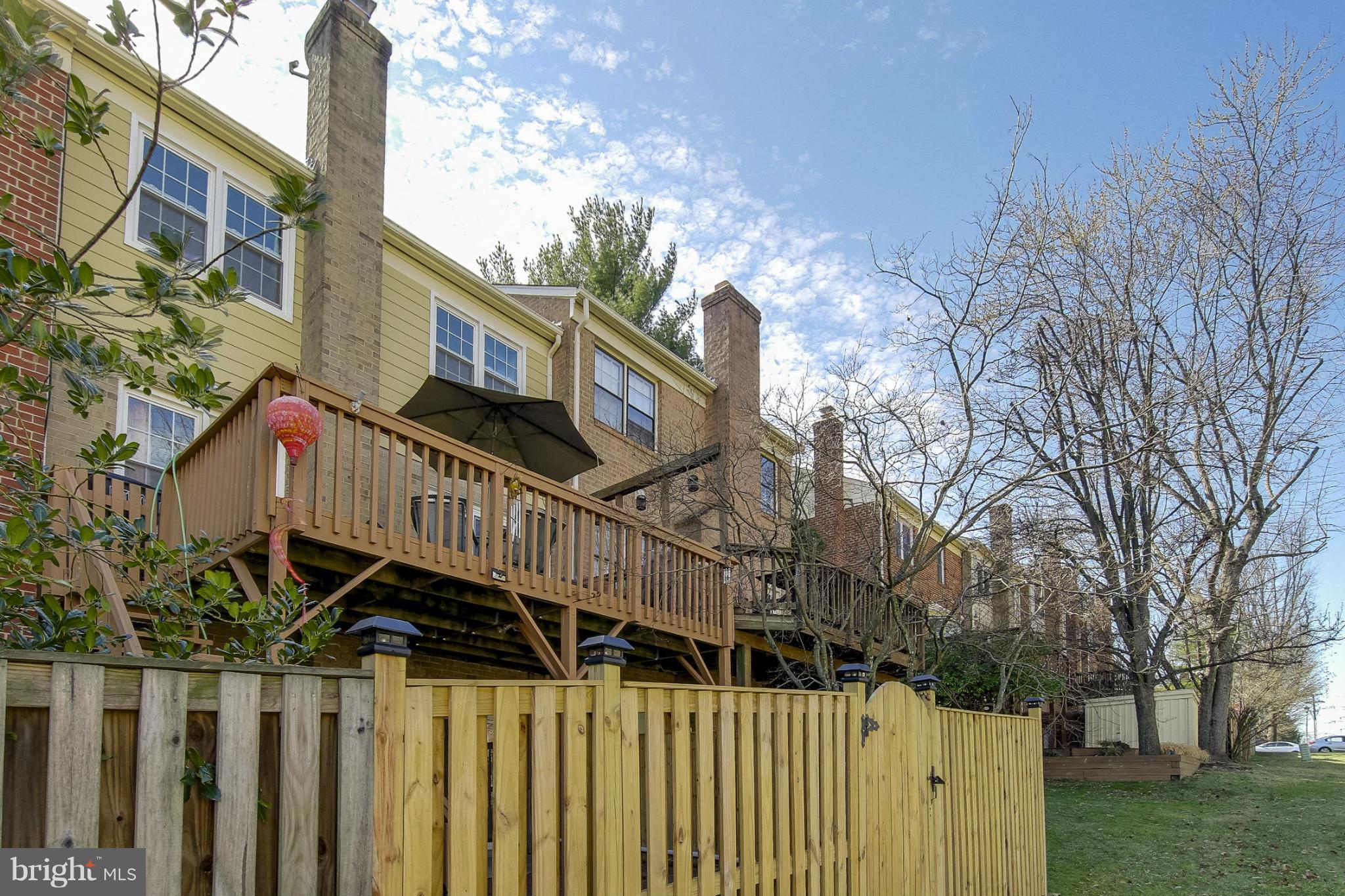4815 Carriagepark Road Fairfax, VA 22032 - Photo 2 of 30 Exterior (Rear)