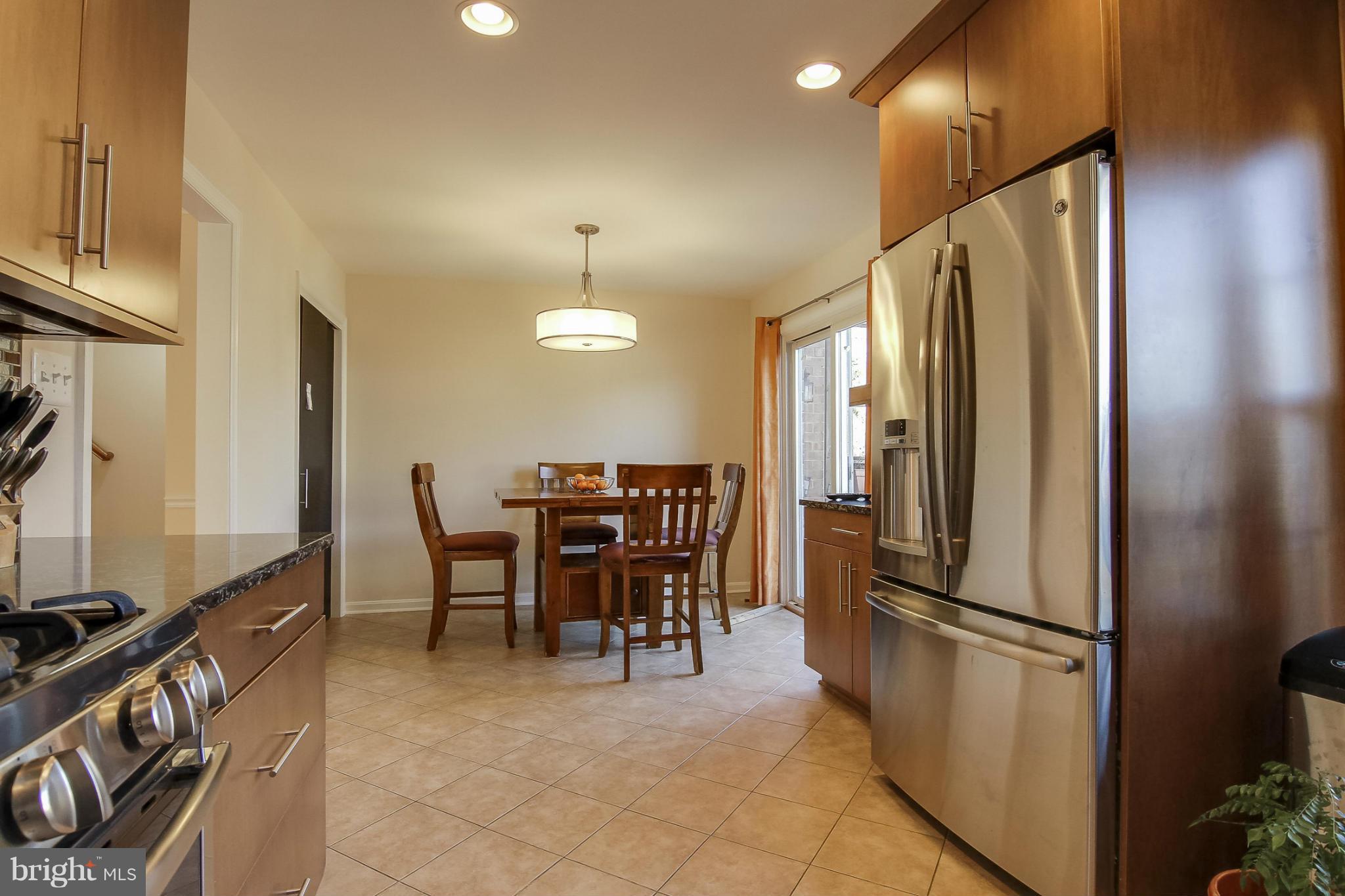 4815 Carriagepark Road Fairfax, VA 22032 - Photo 12 of 30 Kitchen