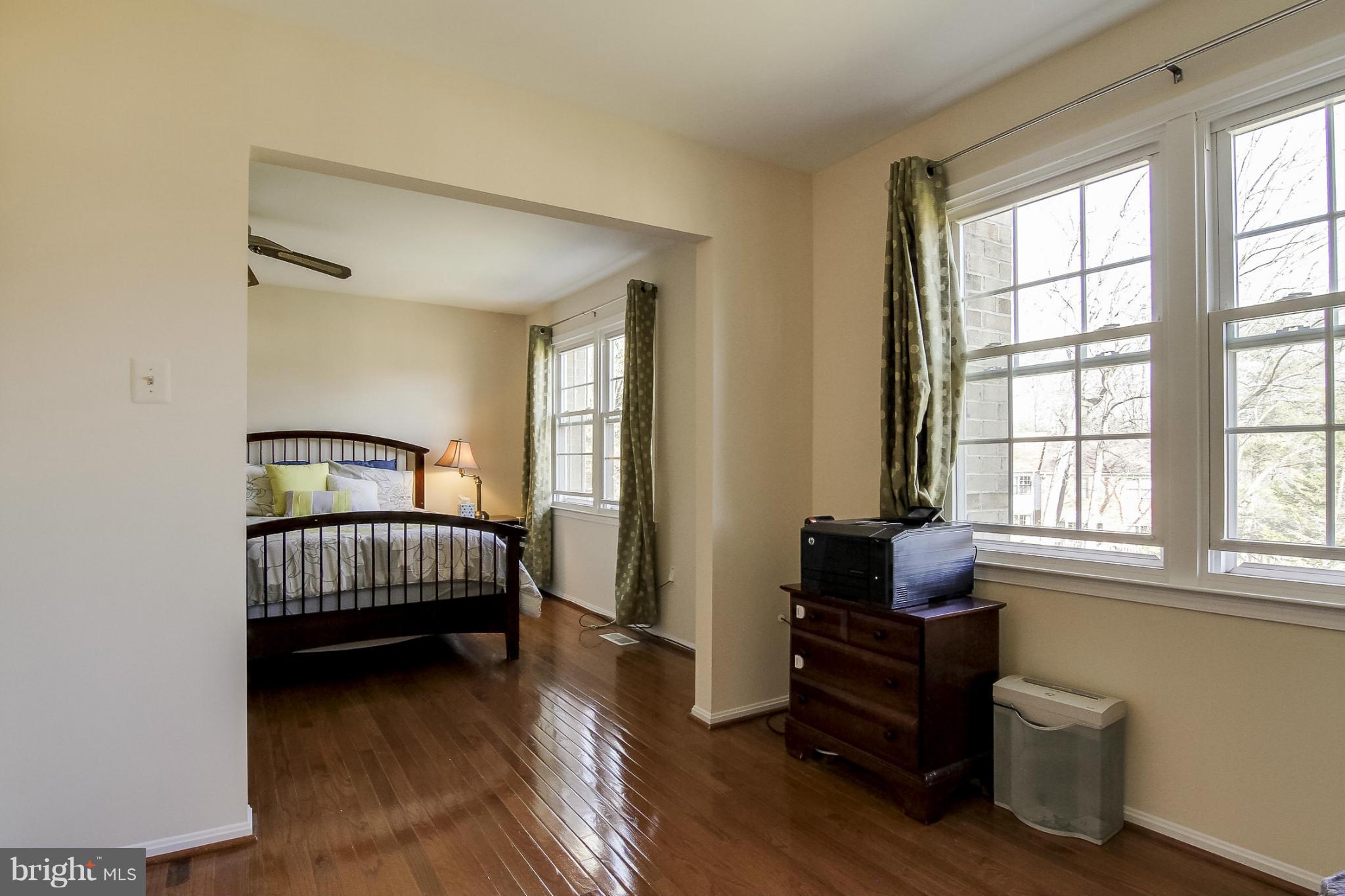 4815 Carriagepark Road Fairfax, VA 22032 - Photo 17 of 30 Sitting Room off Master Bedroom