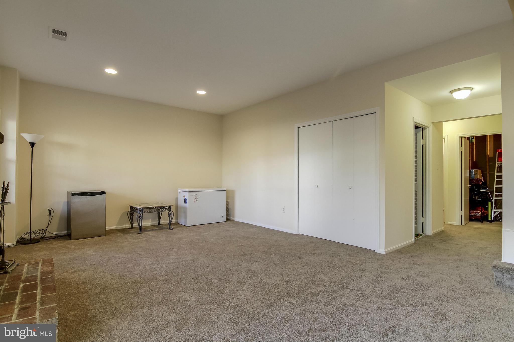 4815 Carriagepark Road Fairfax, VA 22032 - Photo 25 of 30 Recreation Room