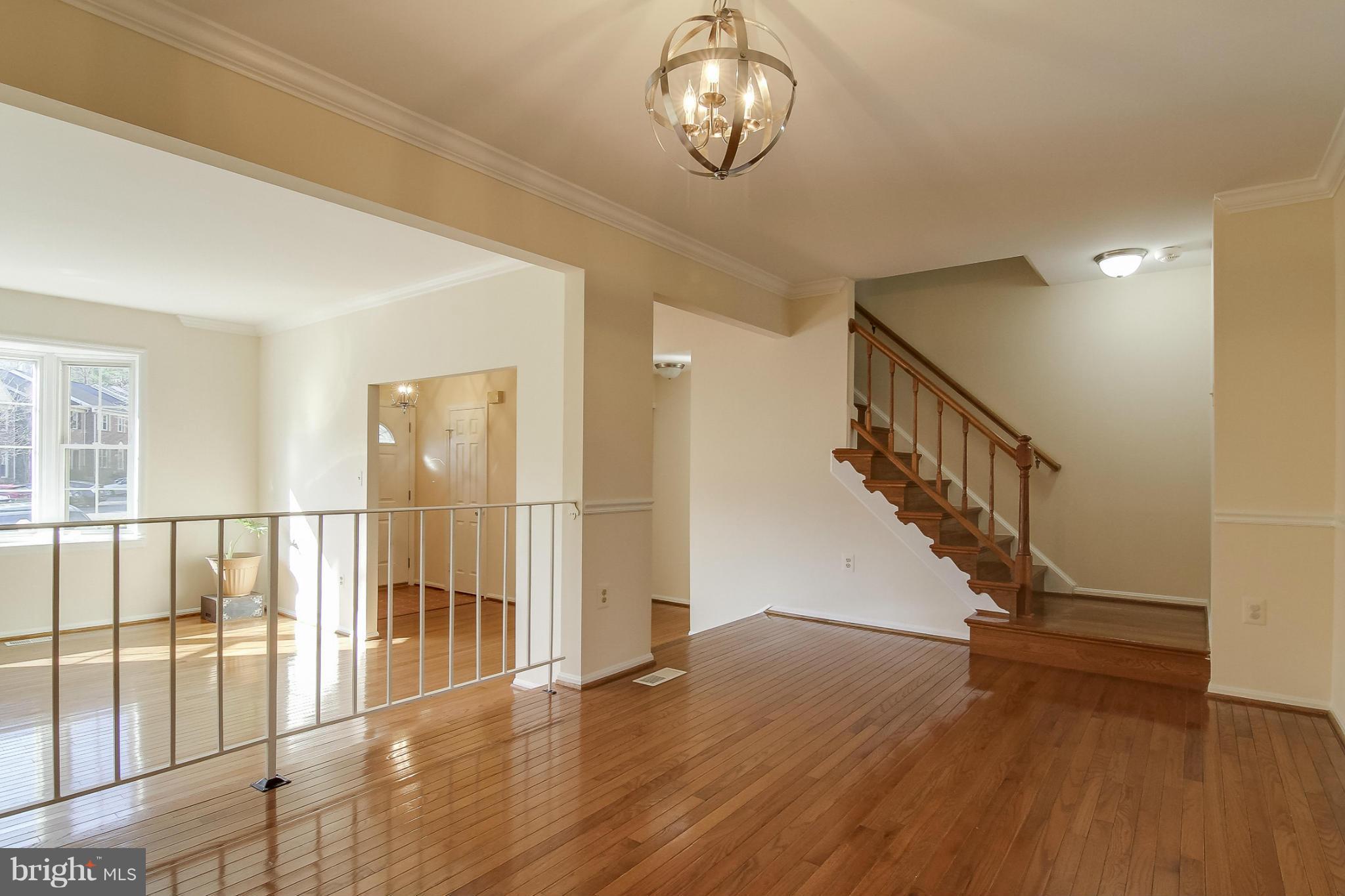 4815 Carriagepark Road Fairfax, VA 22032 - Photo 8 of 30 Dining Room