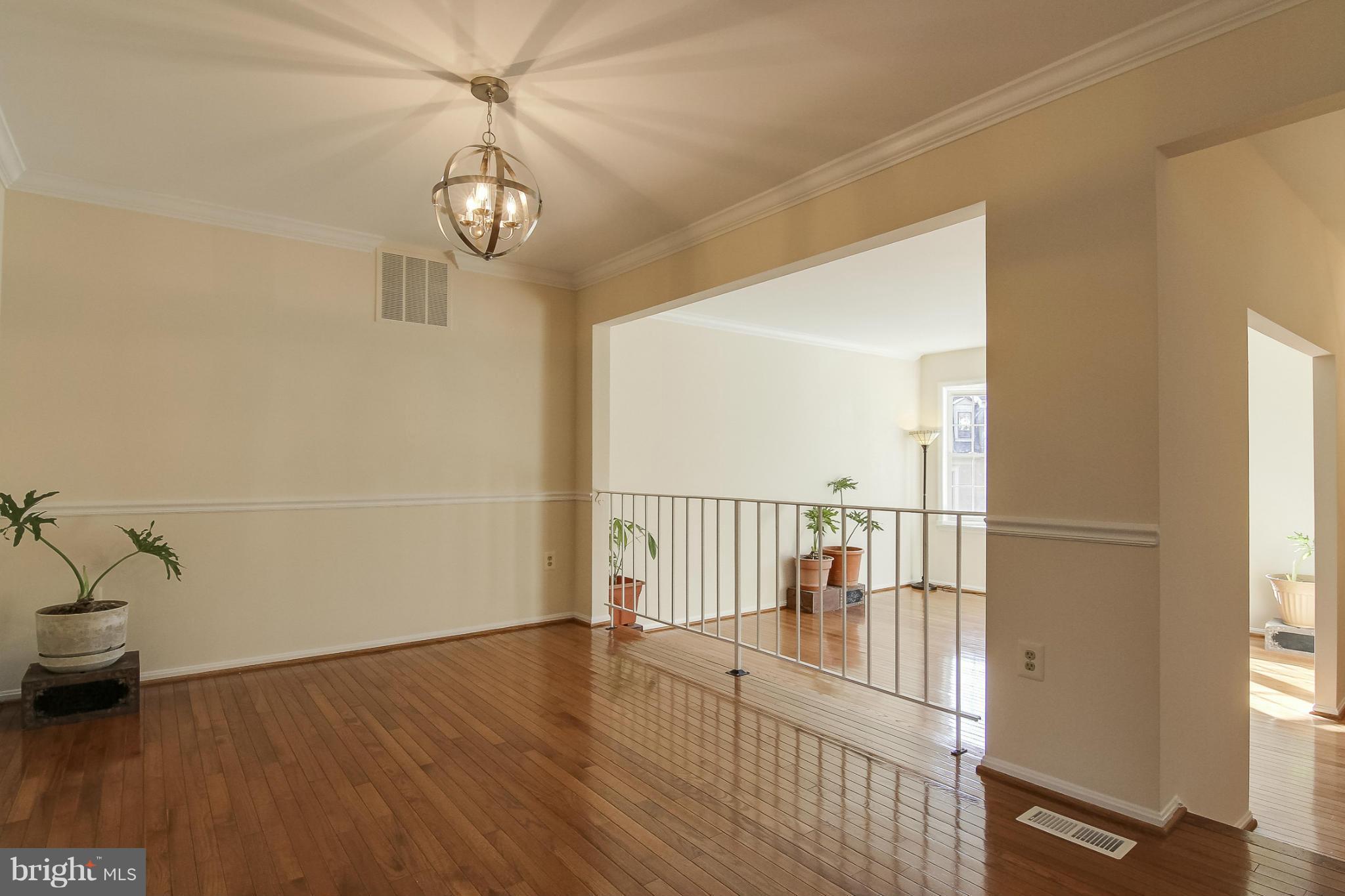4815 Carriagepark Road Fairfax, VA 22032 - Photo 9 of 30 Dining Room