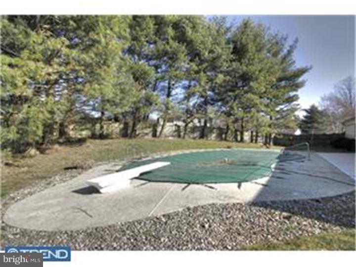 893 Heritage Road Moorestown, NJ 08057 - Photo 14 of 25 Pool