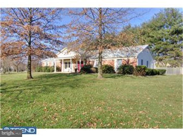 893 Heritage Road Moorestown, NJ 08057 - Photo 9 of 25 Exterior Side