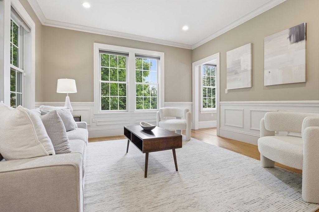 440 Concord Road Bedford, MA 01730 - Photo 7 of 42