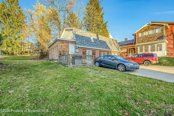 $650,000 | 714 Smith Street, Dunmore, PA 18512