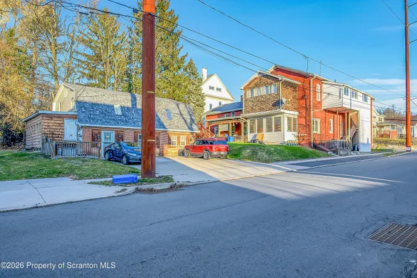 $650,000 | 714 Smith Street, Dunmore, PA 18512