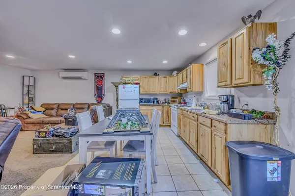 $650,000 | 714 Smith Street, Dunmore, PA 18512