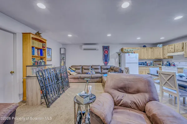 $650,000 | 714 Smith Street, Dunmore, PA 18512