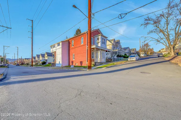 $650,000 | 714 Smith Street, Dunmore, PA 18512