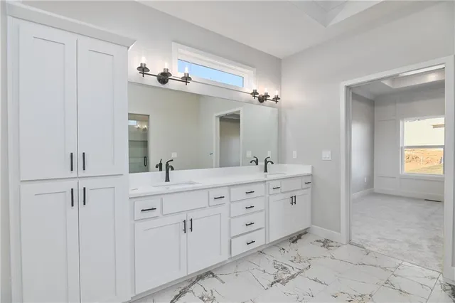 $729,000 | 6024 Arapahoe Street, Shawnee, KS 66226