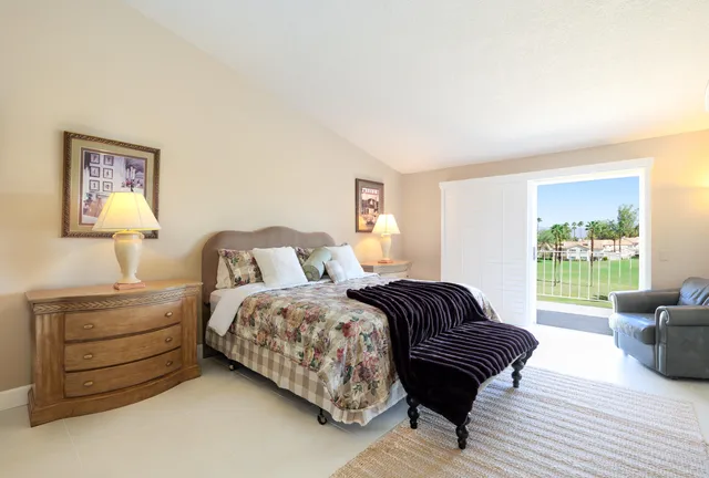 $485,000 | 272 Vista Royale Circle East, Palm Desert, CA 92211