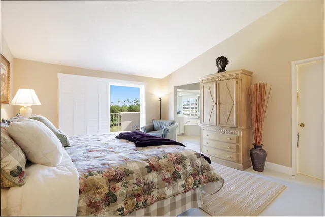 $485,000 | 272 Vista Royale Circle East, Palm Desert, CA 92211