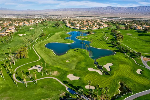 $485,000 | 272 Vista Royale Circle East, Palm Desert, CA 92211