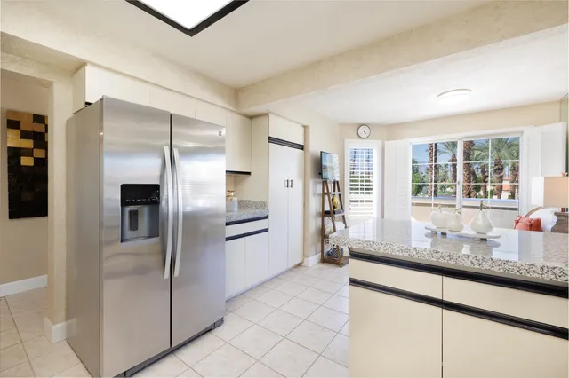 $485,000 | 272 Vista Royale Circle East, Palm Desert, CA 92211